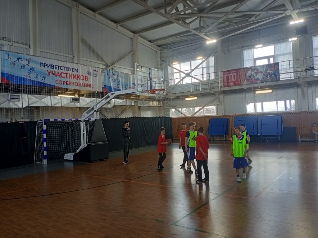 Муниципальный этап всероссийских спортивных игр школьников «Президентские спортивные игры» по «стрит 8