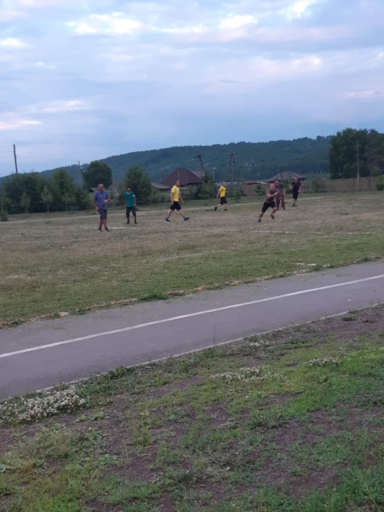 Соревнование по футболу среди села Березовского посвященному "Дню молодежи" 6