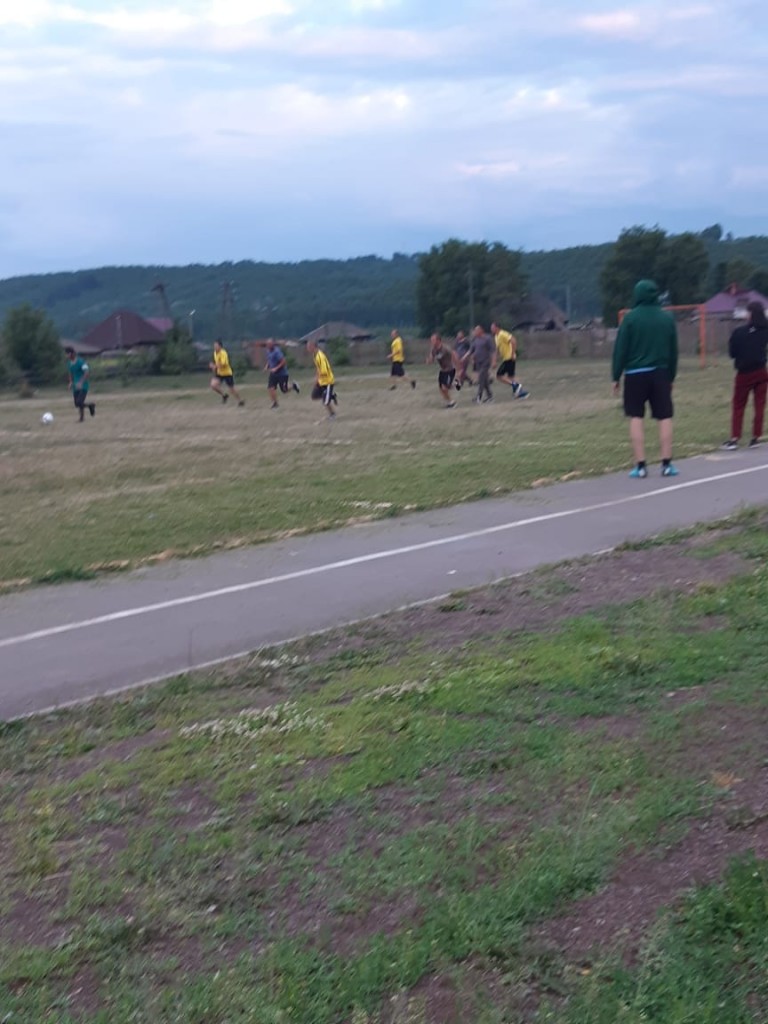 Соревнование по футболу среди села Березовского посвященному "Дню молодежи" 0
