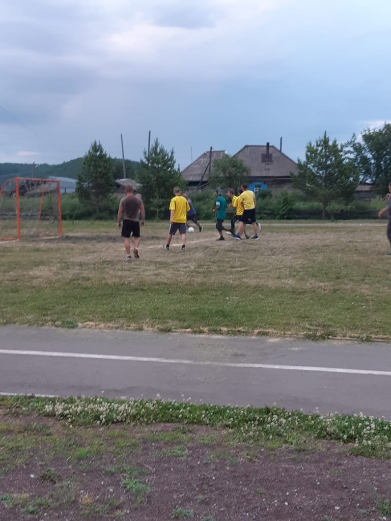 Соревнование по футболу среди села Березовского посвященному "Дню молодежи" 2