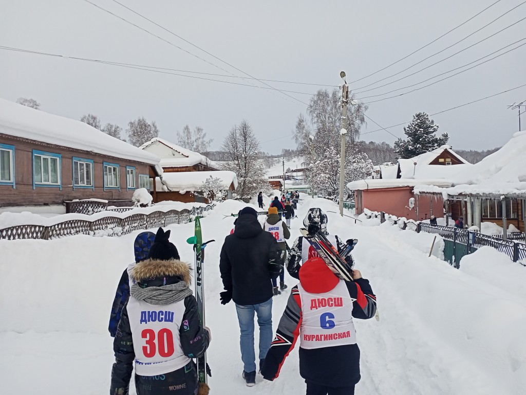 Районные соревнование по "Лыжным гонкам" 3