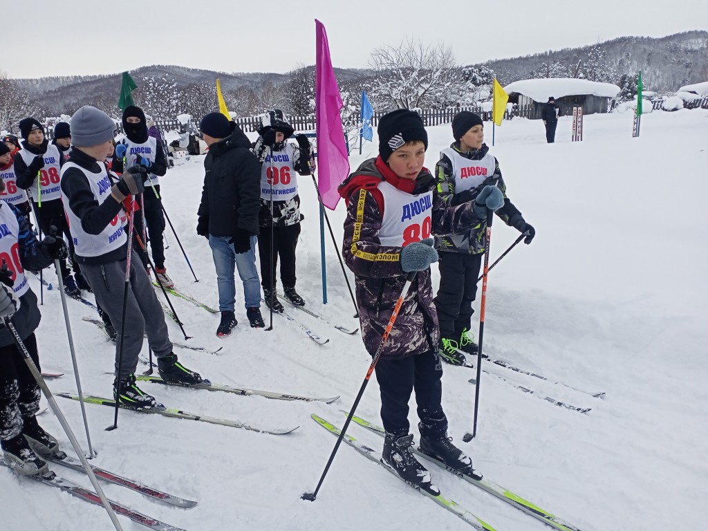 Районные соревнование по "Лыжным гонкам" 8