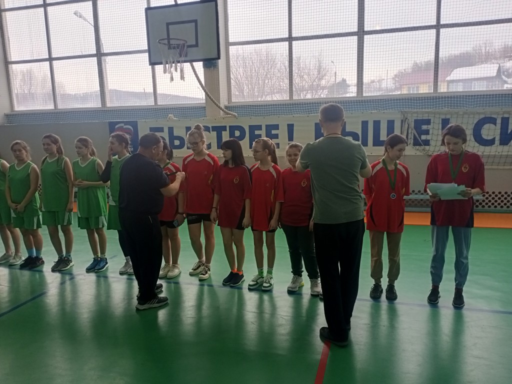 Муниципальный этап всероссийских спортивных игр школьников «Президентские спортивные игры» по баскет 12