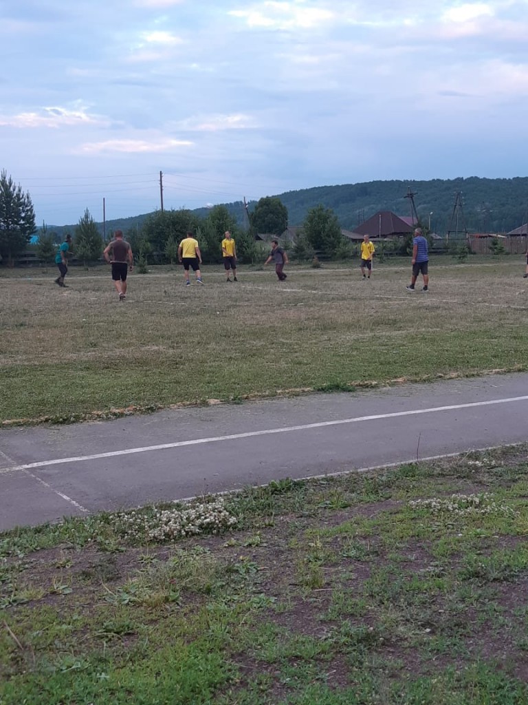 Соревнование по футболу среди села Березовского посвященному "Дню молодежи" 5